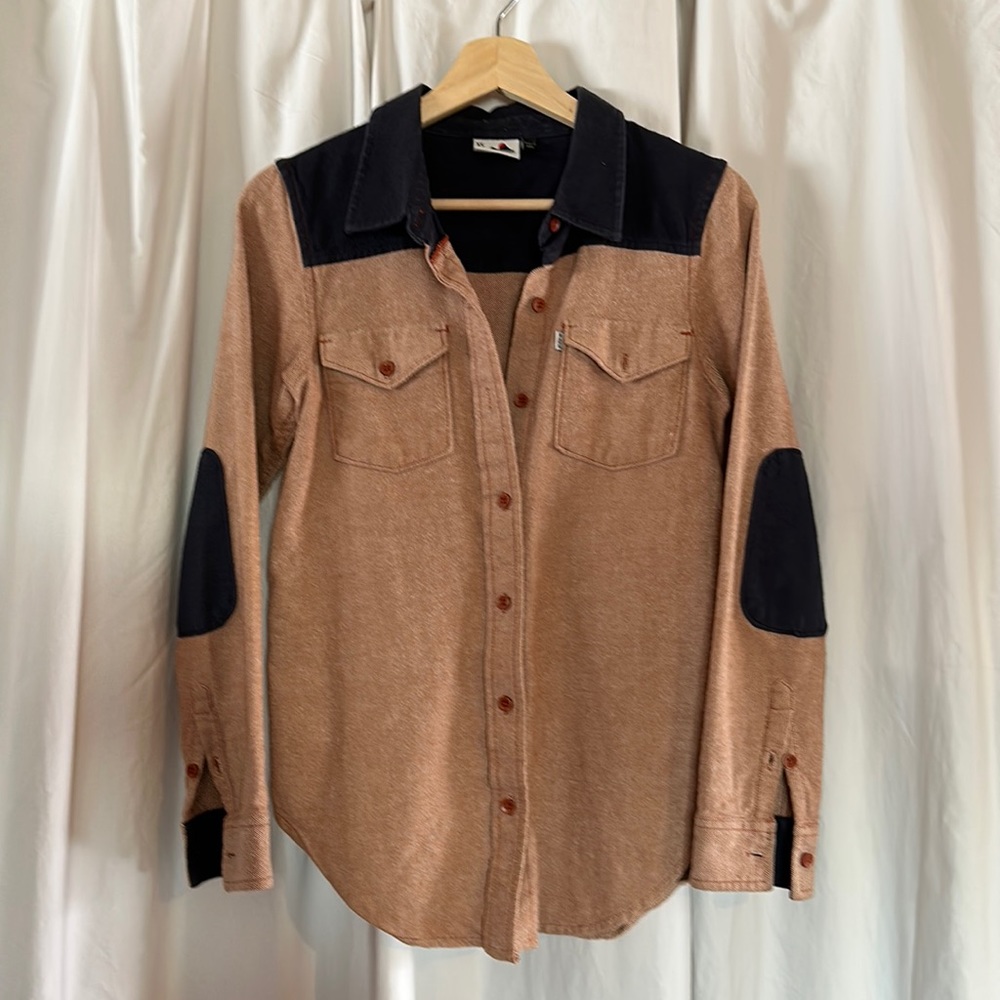 Men’s XS Kavu button down flannel